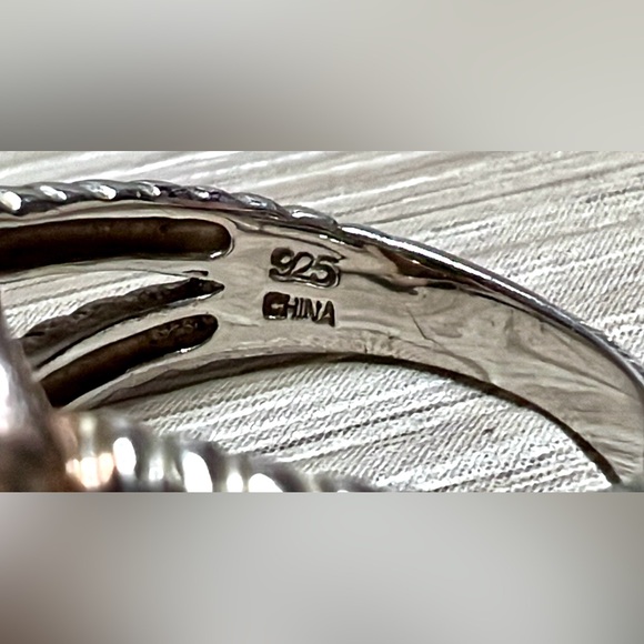 Designer Signed (B) Sterling Silver & Gold Wash Two Tone Twisted Cable Link Ring - Picture 7 of 10